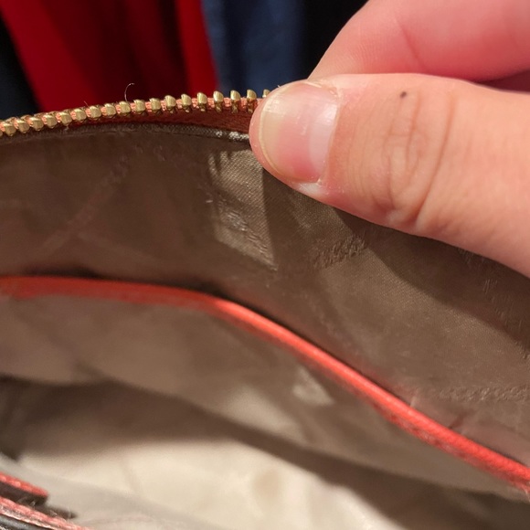 Coral Michael Kors cross body purse - Picture 6 of 7